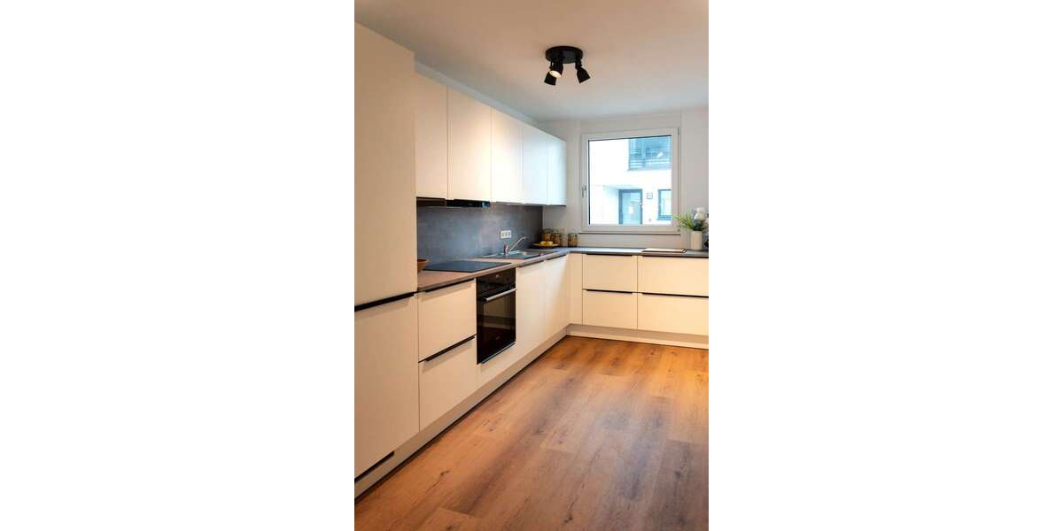 Wohnung zum Mieten in Kerpen Türnich 1.995 € 144.6 m² 5 zimmer