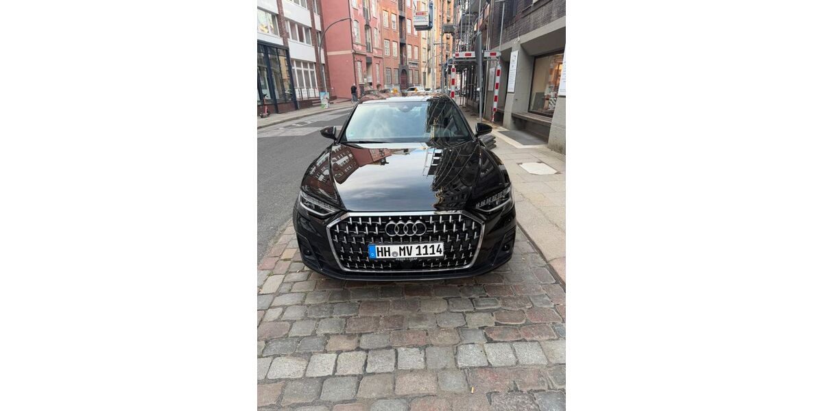 Audi A8 17.000 km 54.999 &euro; Hamburg 20457