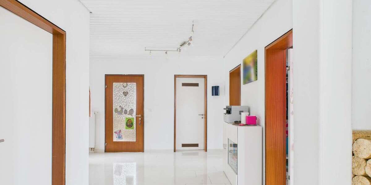 Etagenwohnung Altensteig - 3.5 Zimmer, 113 m&sup2;, 289.000&euro; | Angebot:25467329