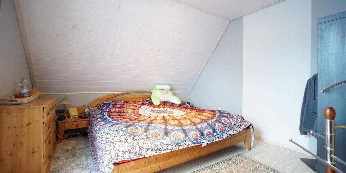 IMMOBILIEN GUMNIOR präsentiert: Einfamilienhaus mit großem Garten in ruhiger Wohnlage von Bad Bentheim 7 zimmer