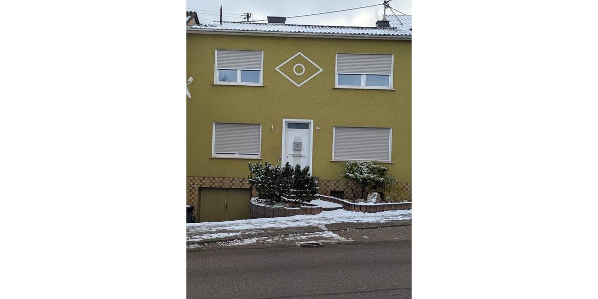 1-2 Familienhaus in Schwalbach 7 zimmer