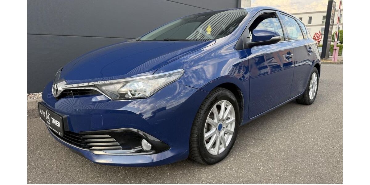 Toyota Auris 187.399 km 7.880 &euro; Trier 54294