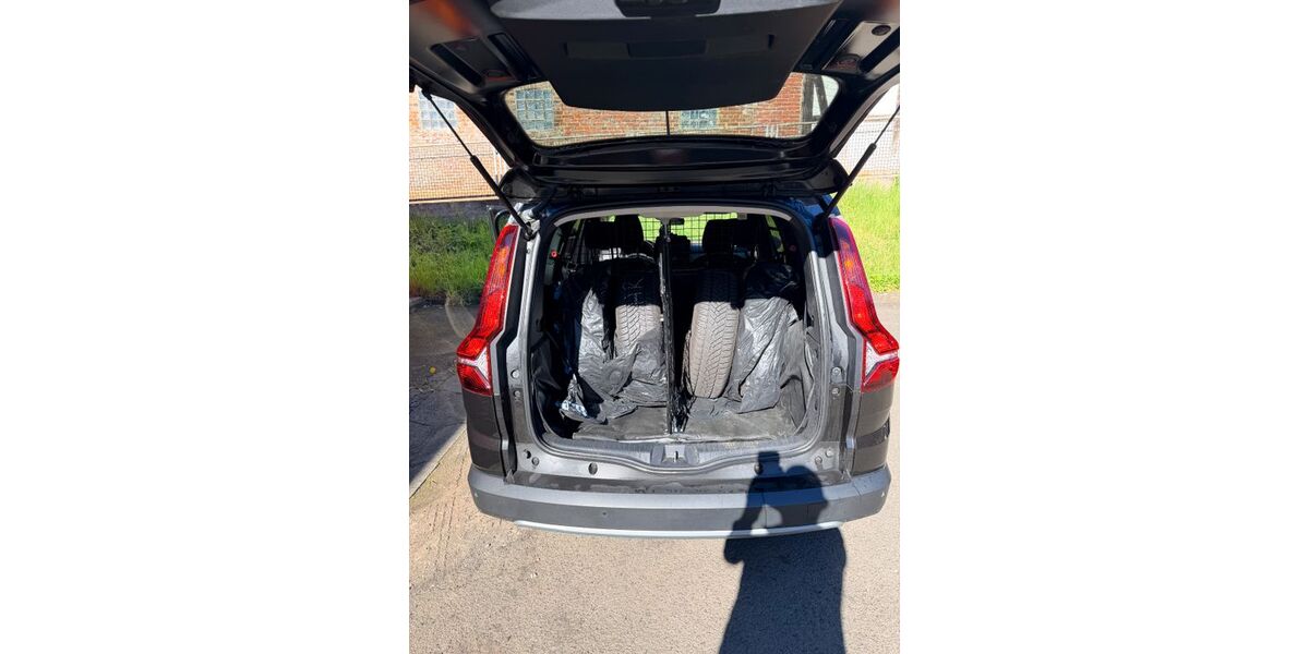 Dacia Jogger 17.517 km 14.997 &euro; Edermünde 34295