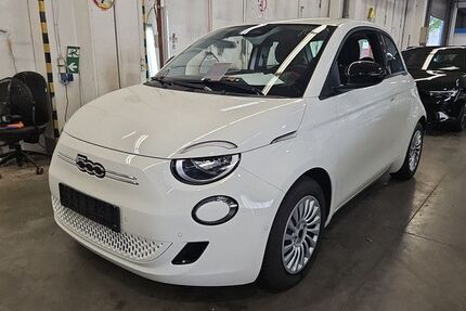 Fiat 500e 9.370 km 17.900 &euro; Bretten 75015