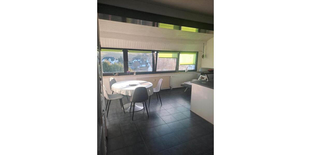 Etagenwohnung Finnentrop - 5 Zimmer, 115 m&sup2;, 850&euro; | Angebot:25299083