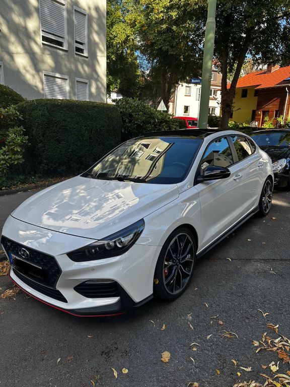 i30