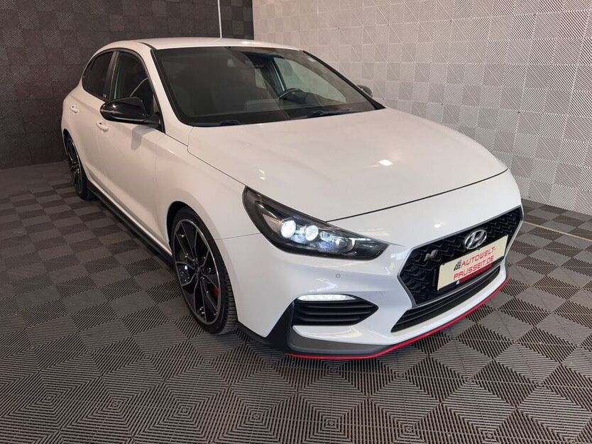 i30