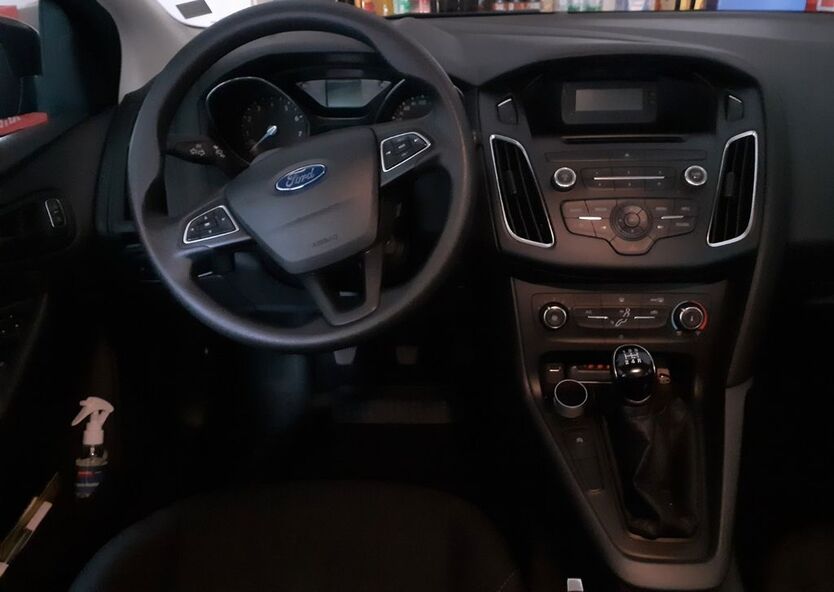 Ford Focus 92.500 km 5.999 € Steinfeld 49439
