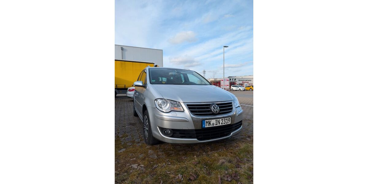 VW Touran 232.000 km 5.100 &euro; Menden (Sauerland) 58708