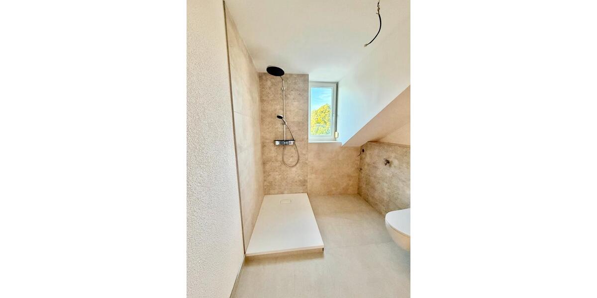 Dachgeschoßwohnung Gotha - 2 Zimmer, 80 m&sup2;, 990&euro; | Angebot:26511810