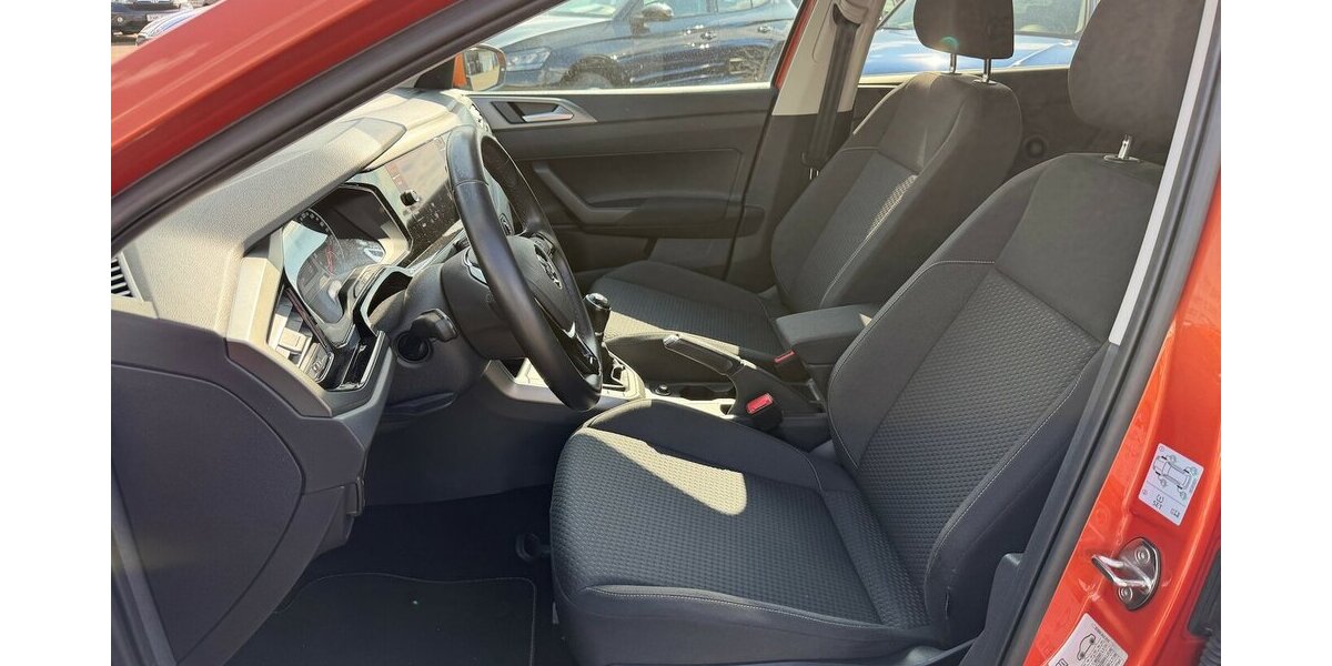 VW Polo 1.0 TSI Comfortline/LED/Panorama/SportSelectF 85.014 km 12.499 &euro; Frankfurt 60386