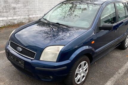 Ford Fusion 255.000 km 850 € Monheim 40789