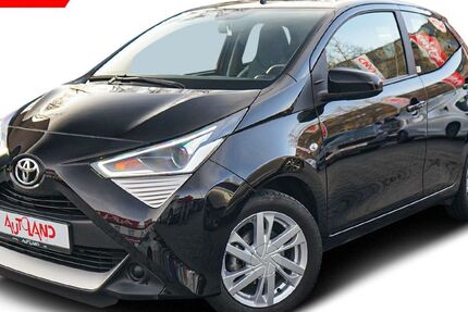 Toyota Aygo (X) 59.274 km 12.990 &euro; Dresden 01239