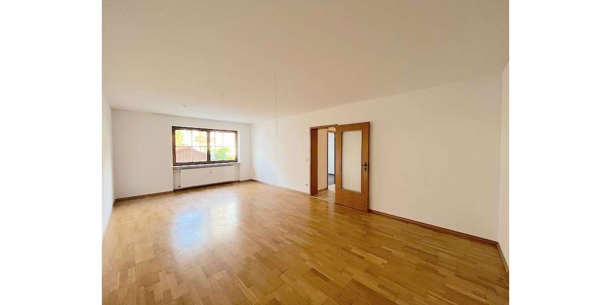 Etagenwohnung Neuötting - 2.5 Zimmer, 85 m&sup2;, 229.000&euro; | Angebot:26253926