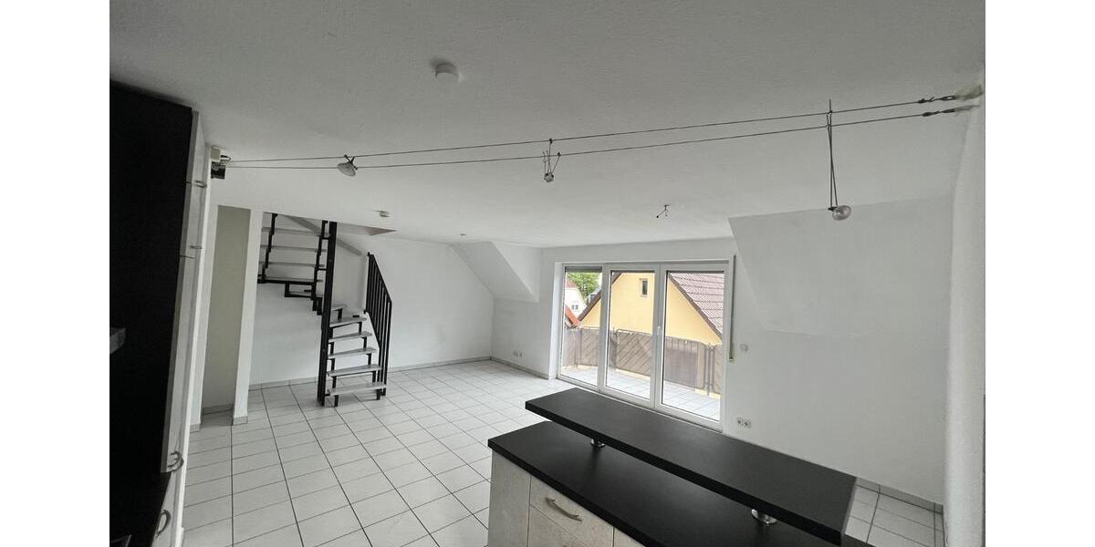 Dachgeschoßwohnung Griesheim - 3 Zimmer, 72 m&sup2;, 298.000&euro; | Angebot:26252302