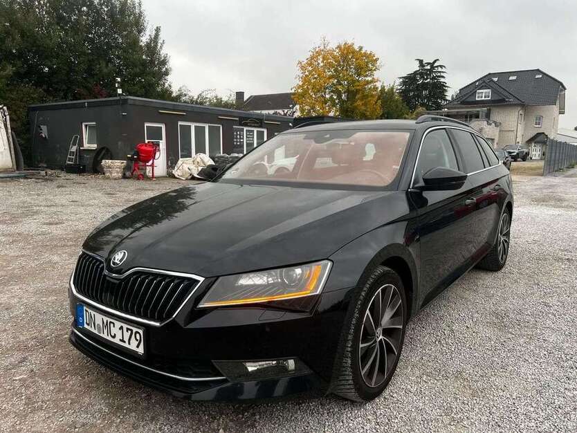Skoda Superb 179.000 km 8.950 € Düren 52351