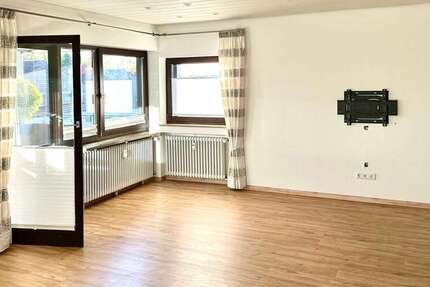 Wohnung Ellwangen - 4.5 Zimmer, 104 m&sup2;, 239.000&euro; | Angebot:25190967