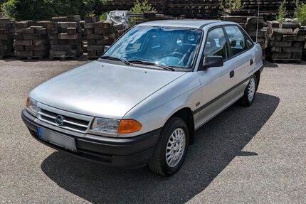 Opel Astra 32.200 km 3.790 &euro; Feuchtwangen 91555