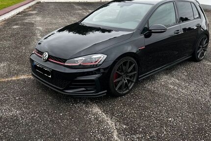 VW Golf 134.000 km 18.499 € Bad Griesbach i. Rottal 94086
