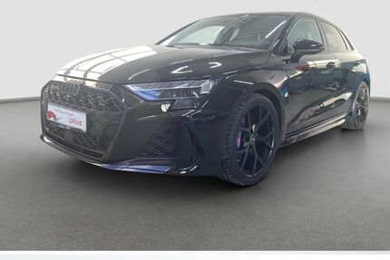 Audi RS3 4.900 km 72.980 &euro; Fürth 90763