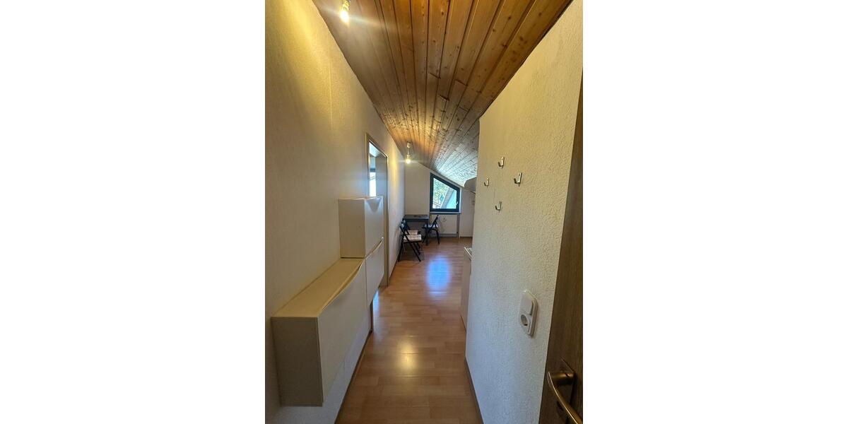 Dachgeschoßwohnung Würzburg Heuchelhof - 2 Zimmer, 43 m&sup2;, 500&euro; | Angebot:25431625