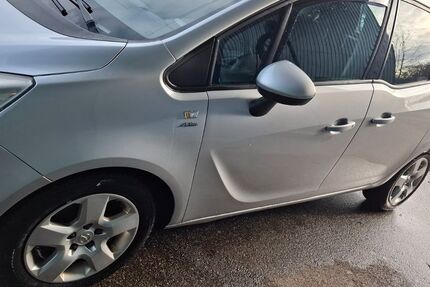 Opel Meriva 195.000 km 3.499 &euro; Heldenstein 84431