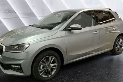 Skoda Fabia 9.999 km 23.880 &euro; Berlin 12681
