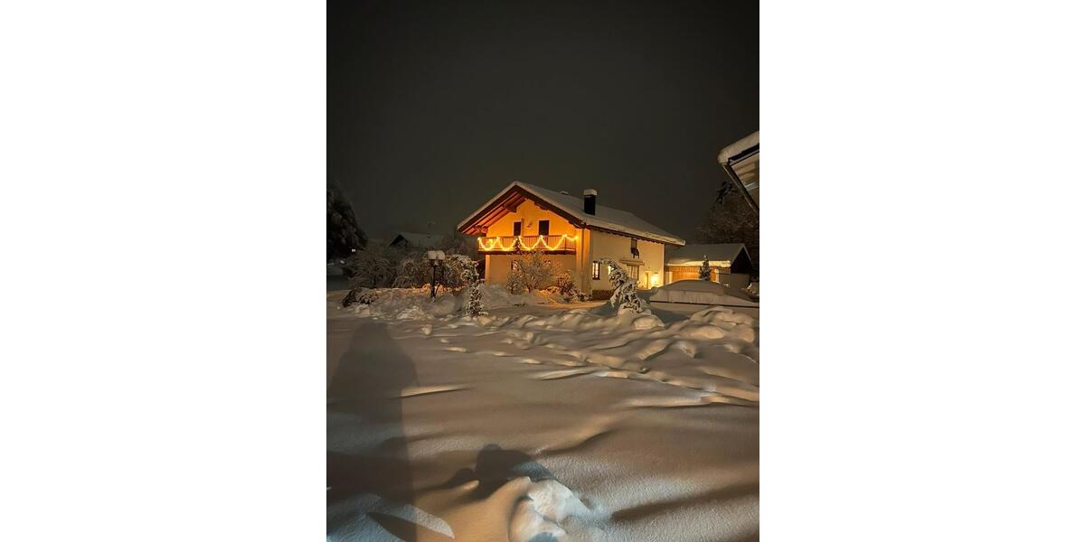 Einfamilienhaus Traunreut St. Georgen - 5 Zimmer, 165 m&sup2;, 1.900&euro; | Angebot:25590839