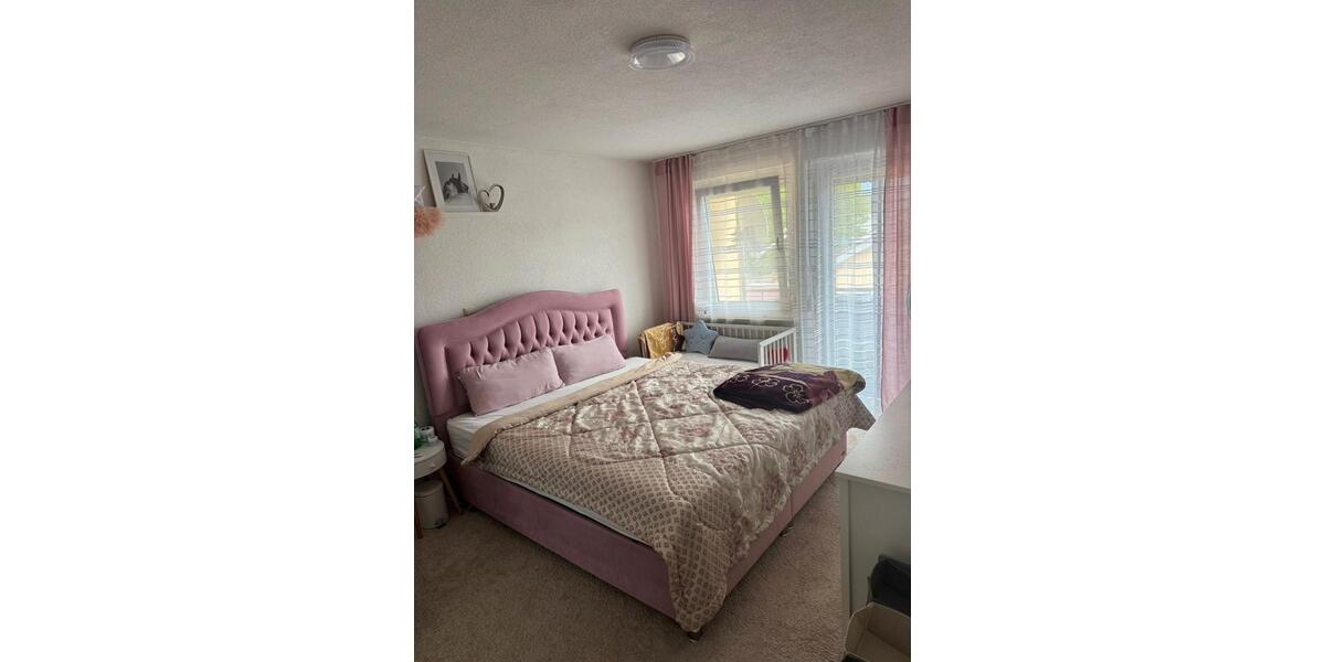 Etagenwohnung Leingarten - 2 Zimmer, 63 m&sup2;, 900&euro; | Angebot:26241655