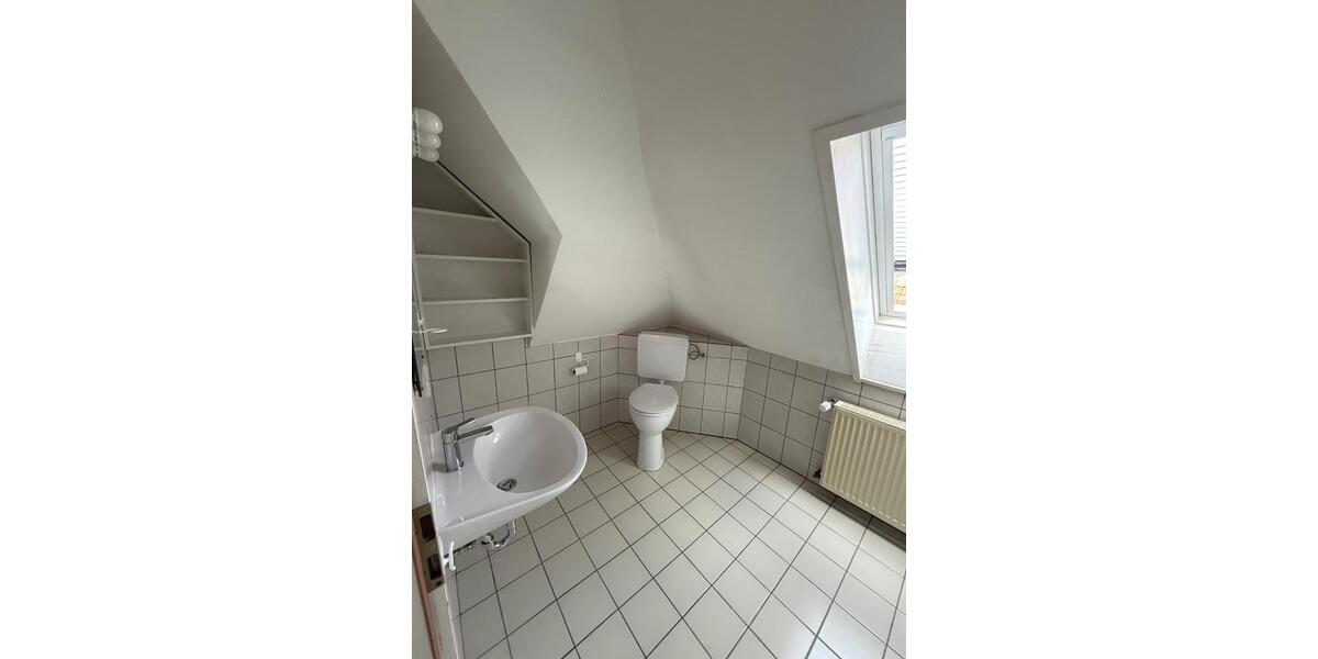 Dachgeschoßwohnung Augustdorf - 2 Zimmer, 62 m&sup2;, 650&euro; | Angebot:26049819
