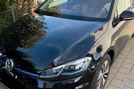 VW Golf 42.961 km 16.499 &euro; Herzogenaurach 91074