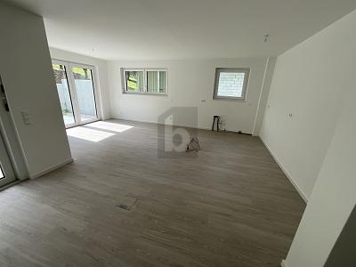 ERSTBEZUG - HELL & MODERN MIT SÜD-BALKON - Etagenwohnung Calw | Angebot:26340475