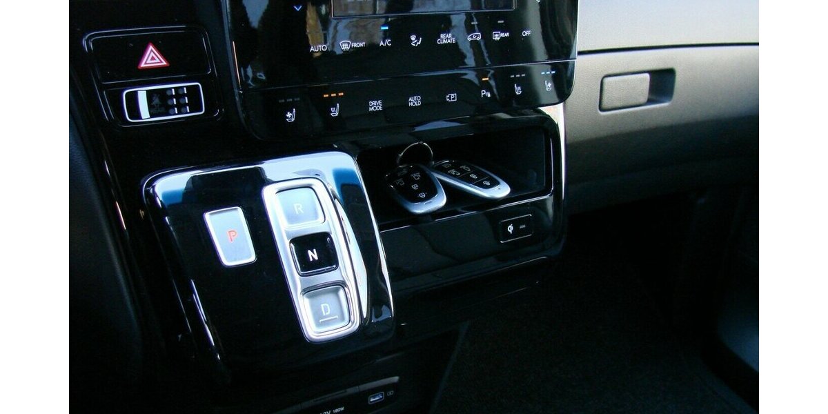 Hyundai Staria Prime 2.2CRDI 9-Sitzer ACC LED 24.308 km 36.980 &euro; Falkensee 14612