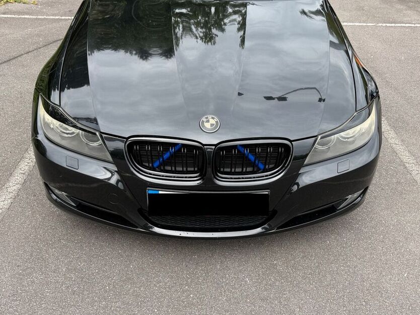 320