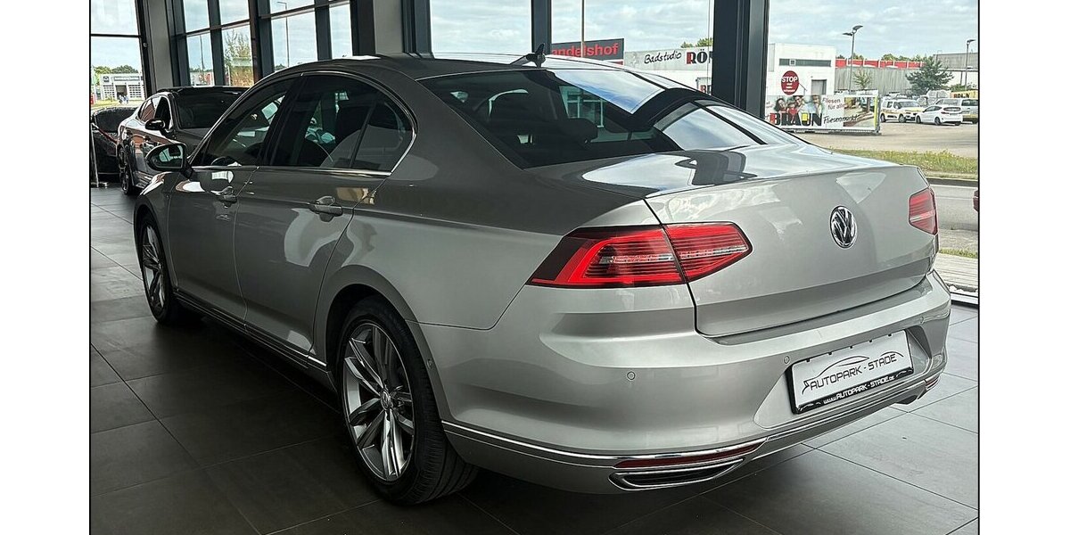VW Passat 2.0 TSI Highline ACC VirtualCockpit Ass. 134.600 km 16.499 &euro; Stade 21682