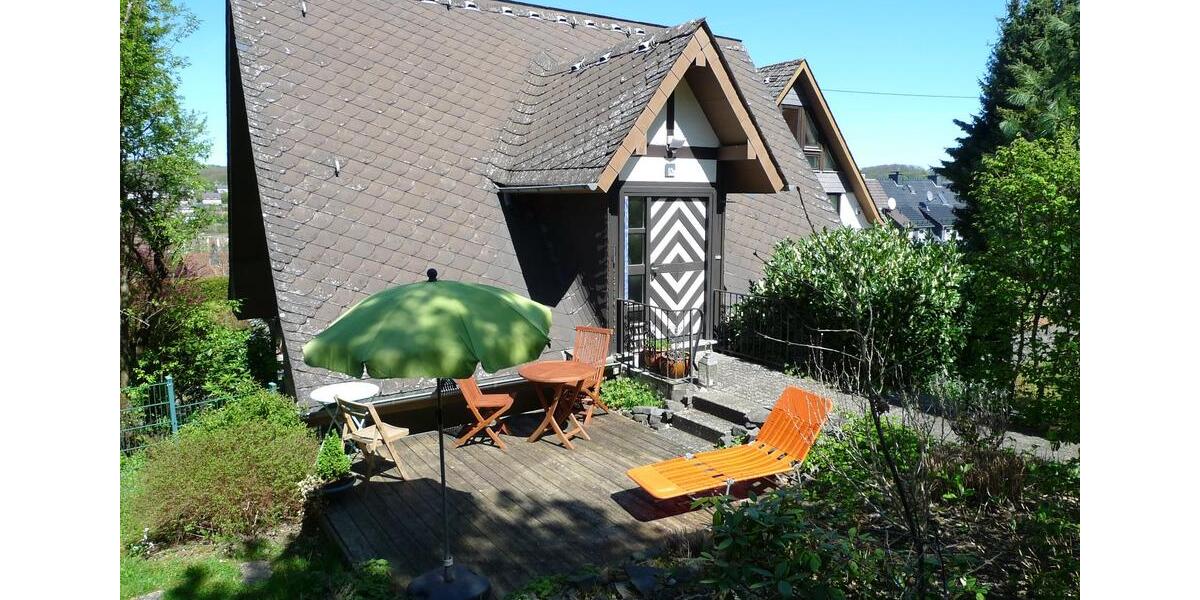 Einfamilienhaus Siegen Eiserfeld - 8 Zimmer, 318 m&sup2;, 677.500&euro; | Angebot:26869969