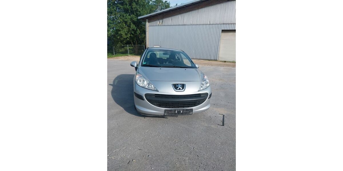 Peugeot 207 158.430 km 1.890 &euro; Bielefeld 33739