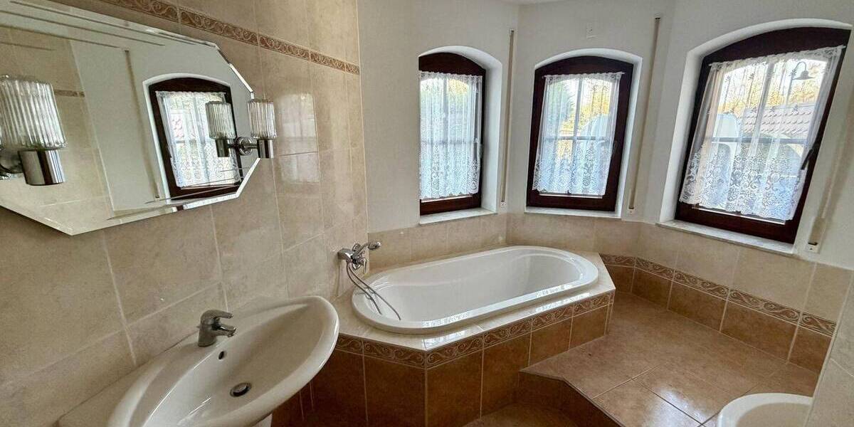 Einfamilienhaus Lichtenau Oberlichtenau - 6 Zimmer, 210 m&sup2;, 2.200&euro; | Angebot:23575729