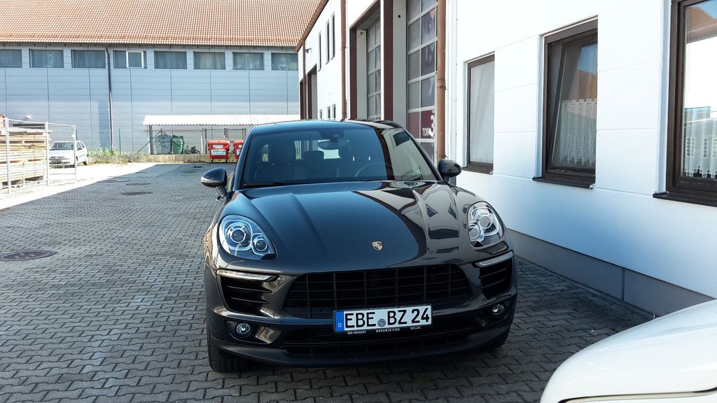 Porsche Macan 92.000 km 37.300 &euro; Landsham 85652