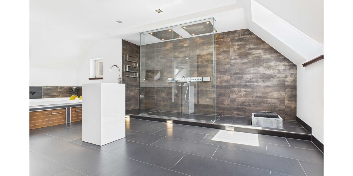 Exklusives Maisonette-Penthouse mit EBK, Whirlpool, Sauna & 2 TG-Stellplätzen - provisionsfrei - Maisonettenwohnung Karben / Petterweil Petterweil | Angebot:24951224