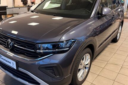 VW T-Cross 8.200 km 24.990 € Hamburg 21037
