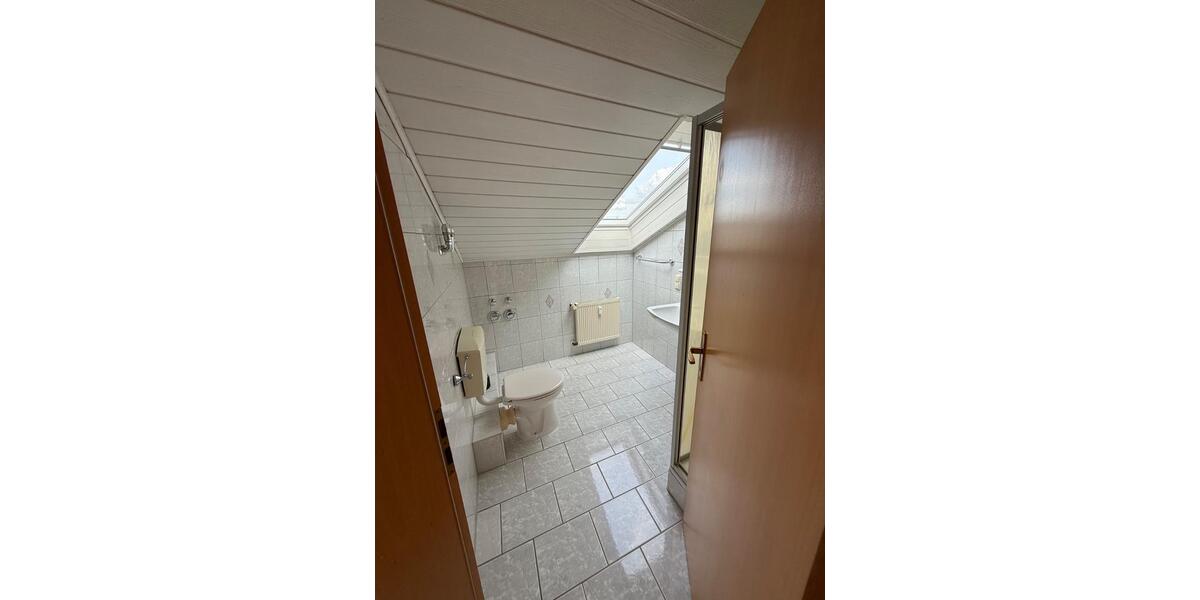 Dachgeschoßwohnung Wetzlar Dutenhofen - 2 Zimmer, 41 m&sup2;, 480&euro; | Angebot:26296779