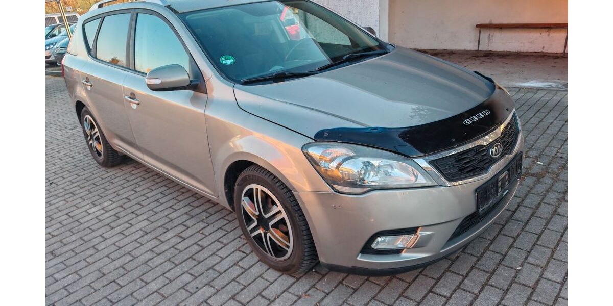 Kia ceed Sportswagon 249.700 km 2.990 &euro; Umpferstedt 99441
