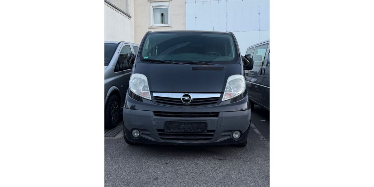Opel Vivaro 249.000 km 5.800 &euro; Düren 52353