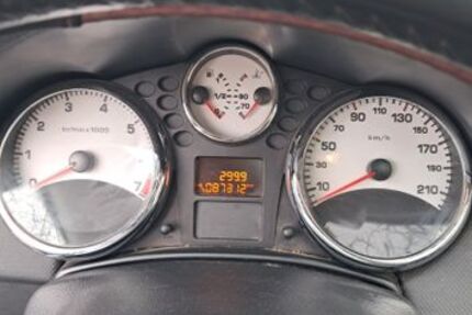 Peugeot 207 87.400 km 3.400 &euro; Ronnenberg 30952