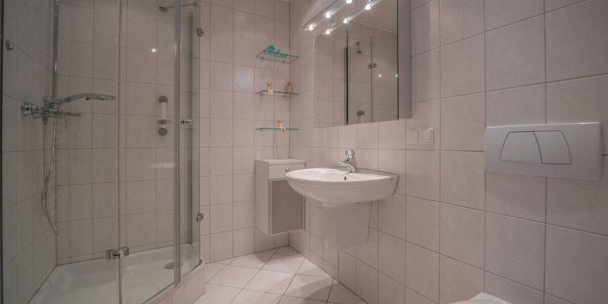 Etagenwohnung Karlsruhe Neureut - 4 Zimmer, 120 m&sup2;, 420.000&euro; | Angebot:26053464