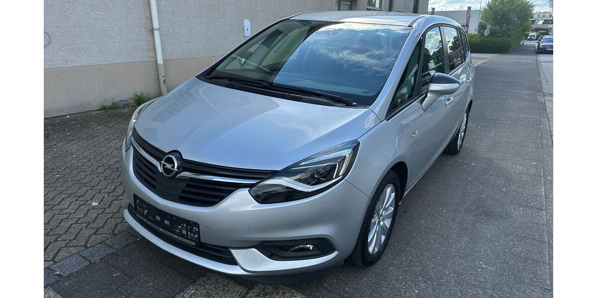 Opel Zafira 121.000 km 9.399 &euro; Paderborn 33100