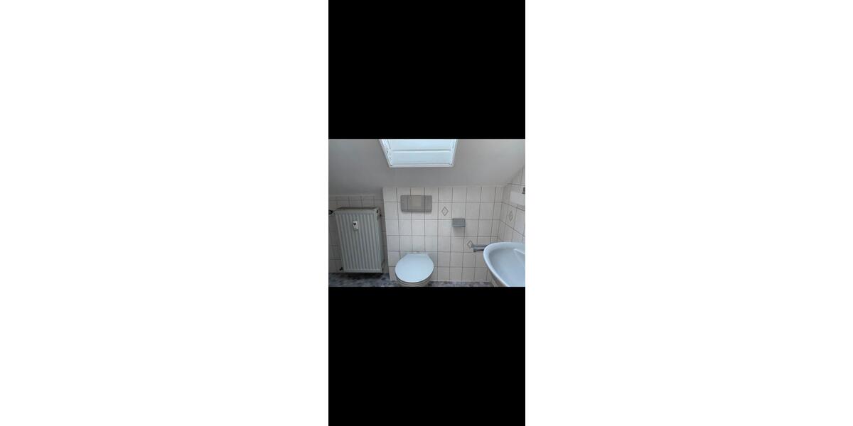 Dachgeschoßwohnung Aalen - 2 Zimmer, 60 m&sup2;, 800&euro; | Angebot:26126203