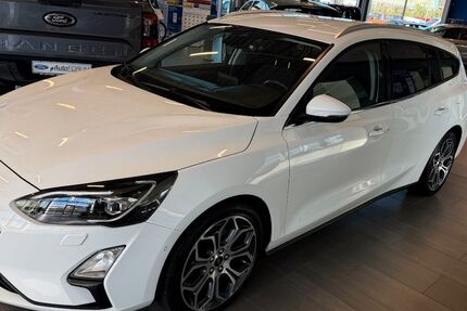 Ford Focus 69.499 km 16.590 &euro; Windischleuba 04603