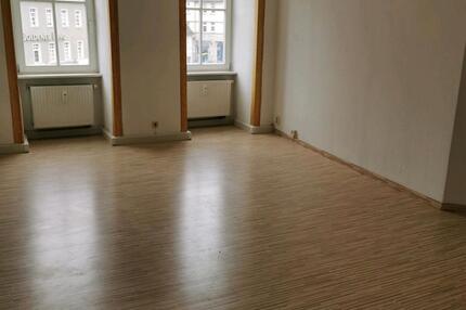4 Raum Wohnung mit Terrasse m Zentrum von Weida zu vermieten